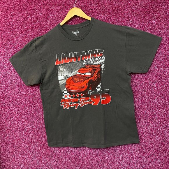 Disney Pixar Cars Lightning McQueen Piston Cup 95 T-Shirt XL - Picture 3 of 4